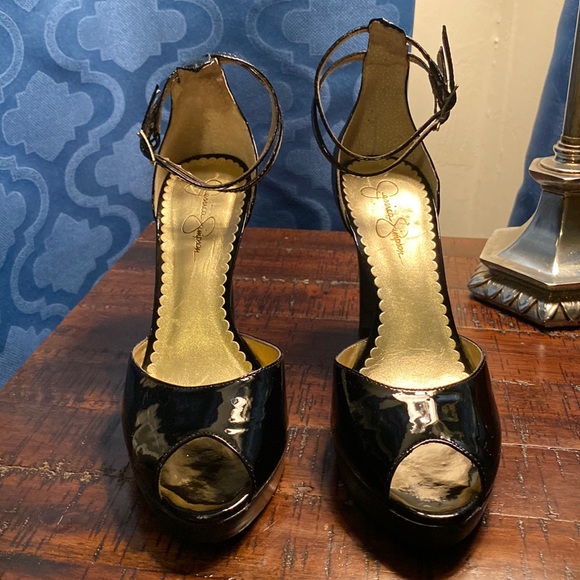 JESSICA SIMPSON HEELS - Picture 2 of 5